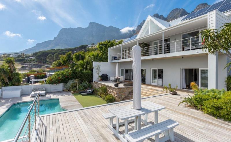 6 Bedroom Property for Sale in Camps Bay Western Cape